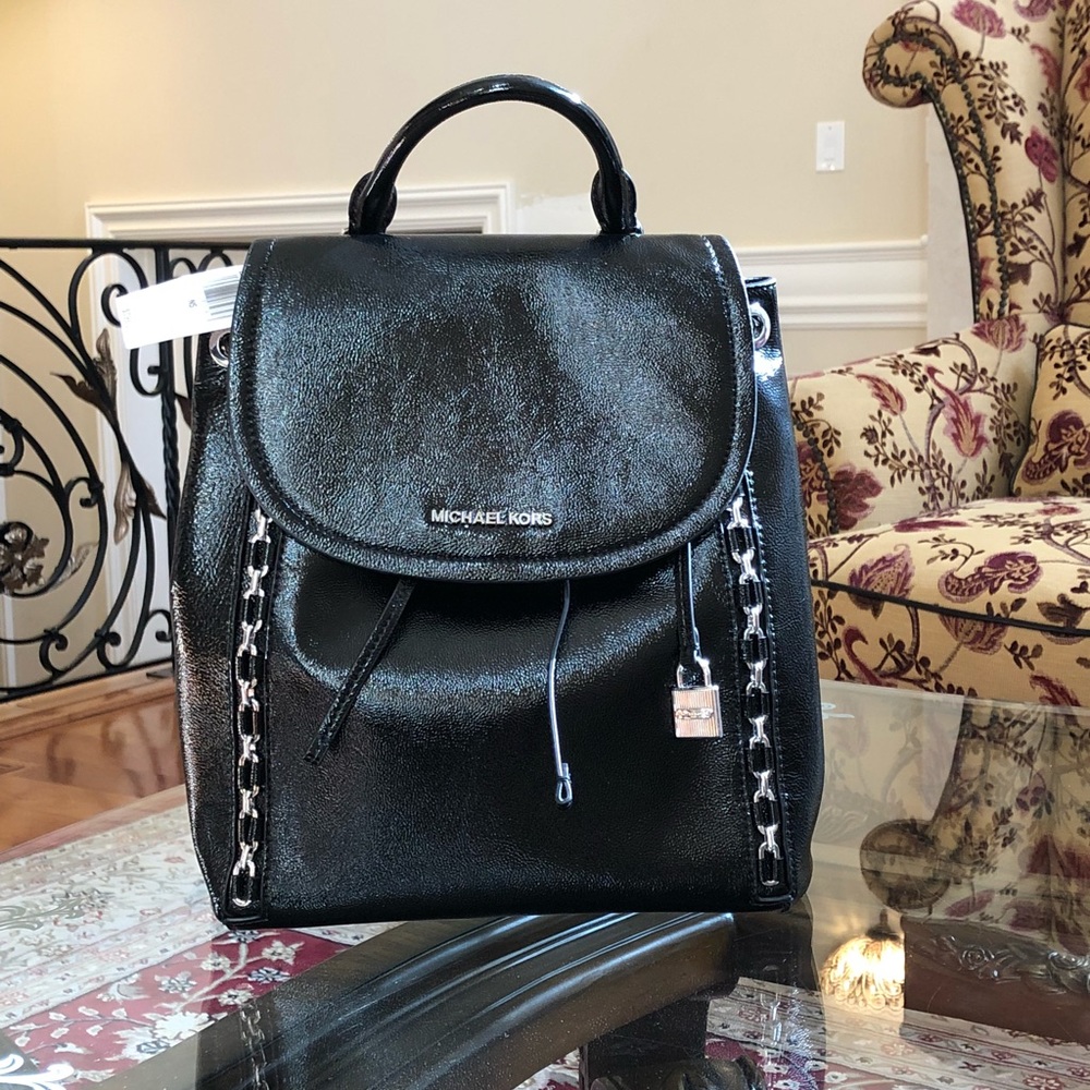 Authentic Michael Kors Sadie MD leather backpack - Picture 1 of 8
